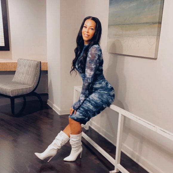 Multi-Color Ruched Dress - Picture 4 of 4